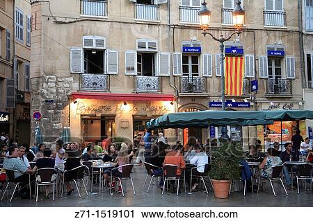 Stock Image - France, Provence, Aix en Provence, Place de l? H? tel de Ville,. Fotosearch