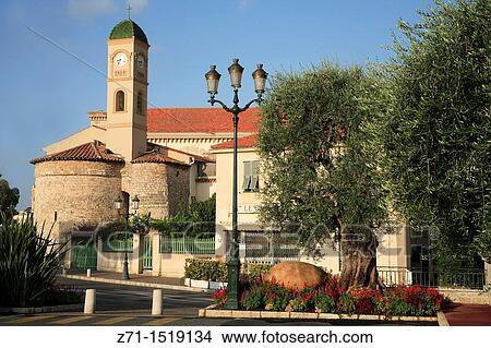 Picture - France, Provence, C? te d? Azur, Beaulieu sur Mer, street scene.. Fotosearch