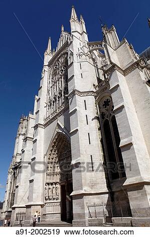 Stock Photo - France, Somme departement, Amiens, the gothic cathedral, built by architect Robert de Luzarches, from 1220 to 1288, is France's largest cathedral. Fotosearch
