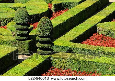 Gardens of the Ch? teau de Villandry, Indre-et-Loire, France View Large Photo Image Stock Image - Gardens of the Ch? teau de Villandry, Indre-et-Loire, France. Fotosearch