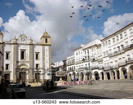 Giraldo Square Centre Evora Portugal View Large Photo Image Stock Image - Giraldo Square Centre Evora Portugal. Fotosearch