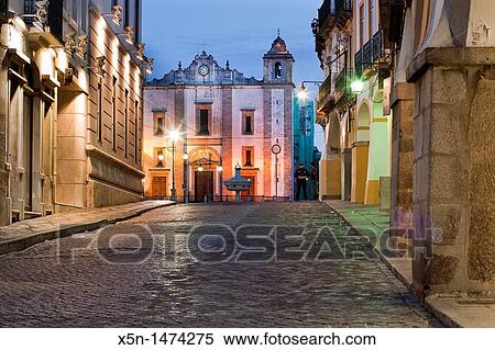 Giraldo Square, Evora, Alentejo, Portugal, Europe View Large Photo Image Stock Photography - Giraldo Square, Evora, Alentejo, Portugal, Europe. Fotosearch