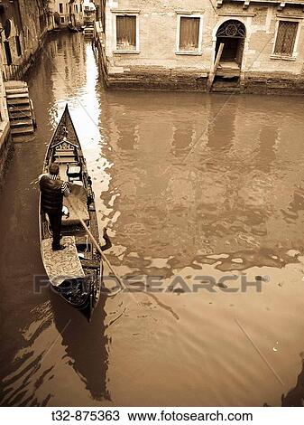 Gondola, Venice, Veneto, Italy View Large Photo Image Stock Image - Gondola, Venice, Veneto, Italy. Fotosearch