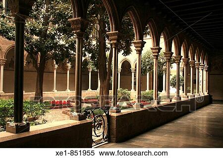 Gothic cloister. Parroquia de la Pur? ssima Concepci? (15th century). Barcelona. Catalonia. Spain. View Large Photo Image Stock Photography - Gothic cloister. Parroquia de la Pur? ssima Concepci? (15th century). Barcelona. Catalonia. Spain.. Fotosearch