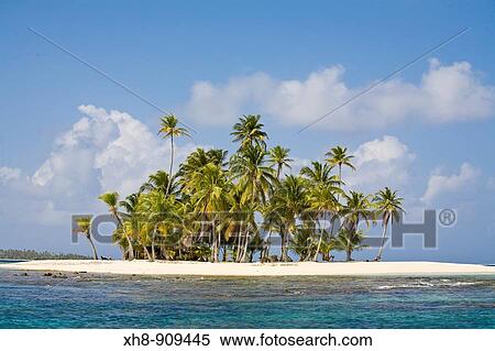 Green Island, San Blas Islands, Kuna Yala, Panama View Large Photo Image Stock Photography - Green Island, San Blas Islands, Kuna Yala, Panama. Fotosearch