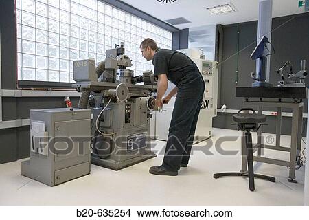 Grinding machines. Talleres MYL. Spindle manufacturing and repairing. Mendaro. Gipuzkoa, Euskadi, Spain View Large Photo Image Picture - Grinding machines. Talleres MYL. Spindle manufacturing and repairing. Mendaro. Gipuzkoa, Euskadi, Spain. Fotosearch