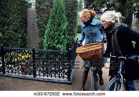 Stock Image - Hans Christian Andersen tomb in Cemetery Assistens Kirkegard, Copenhagen. Denmark. Fotosearch