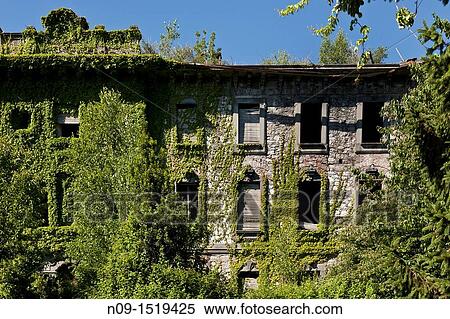 Stock Photography - hause of Isola bella, Lake Maggiore, Italy. Fotosearch
