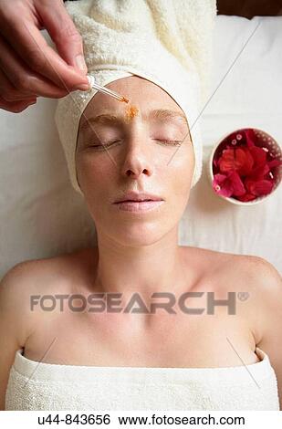 Stock Photograph - Health and beauty theraphy, woman. Fotosearch