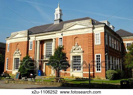 Hendon Library in the Burroughs, Hendon, London, England View Large Photo Image Stock Image - Hendon Library in the Burroughs, Hendon, London, England. Fotosearch