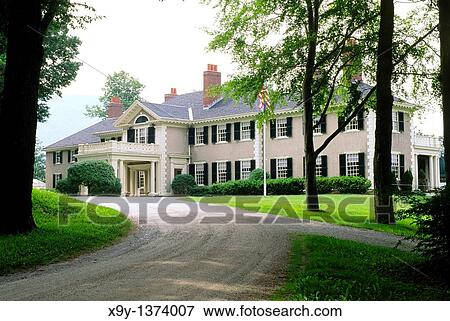 Hildene mansion house near Manchester, Vermont, USA Built 1905 as home to Robert Todd Loncoln, son of Abraham Lincoln View Large Photo Image Stock Photo - Hildene mansion house near Manchester, Vermont, USA Built 1905 as home to Robert Todd Loncoln, son of Abraham Lincoln. Fotosearch