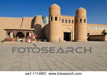 Stock Image - historic adobe Ota Darvoza western city gate, Khiva, Chiva, Unesco World Heritage Site, Uzbekistan, Central Asia. Fotosearch
