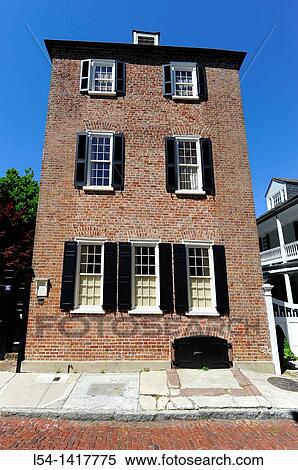 Historic homes and residential dwellings the East and South Battery section in Charleston South Carolina SC circa 1775 buildings View Large Photo Image Stock Photography - Historic homes and residential dwellings the East and South Battery section in Charleston South Carolina SC circa 1775 buildings. Fotosearch