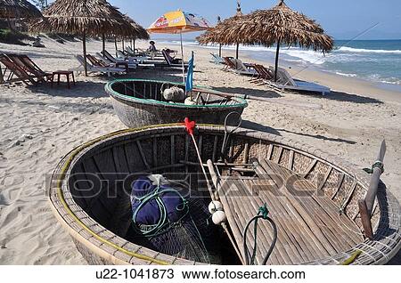 Hoi An (Vietnam): small fishing boats at An Bang Beach View Large Photo Image Stock Image - Hoi An (Vietnam): small fishing boats at An Bang Beach. Fotosearch