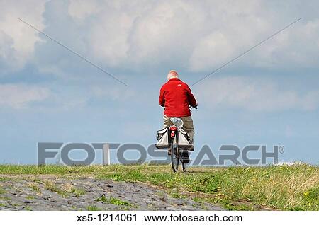 Stock Image - Hollande Amsterdam Marken village. Fotosearch