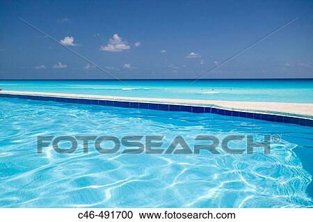 Stock Image - Hotel, Cancun. Quintana Roo, Yucatan Peninsula, Mexico. Fotosearch
