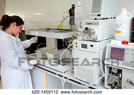 HPLC-MS (High Performance Liquid Chromatography-Mass Spectrometry), Analysis Lab, IkerChem research lab, design and synthesis of new chemical entities with therapeutic applications in oncology View Large Photo Image Stock Image - HPLC-MS (High Performance Liquid Chromatography-Mass Spectrometry), Analysis Lab, IkerChem research lab, design and synthesis of new chemical entities with therapeutic applications in oncology. Fotosearch