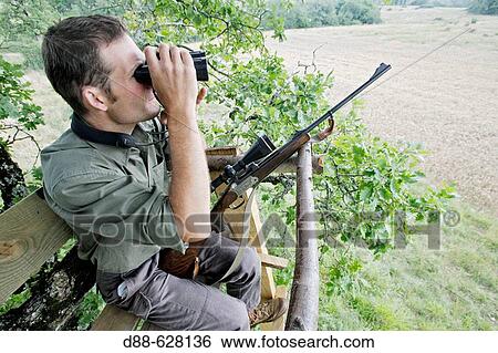 Stock Photograph - Hunting. Fotosearch
