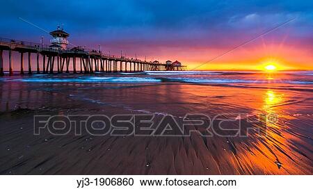 Huntington Beach Piear, California, USA View Large Photo Image Stock Image - Huntington Beach Piear, California, USA. Fotosearch