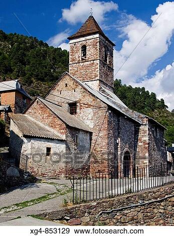 Iglesia parroquial de San Vicente MBrtir (S. XVI al XVIII) en Gista? n - Huesca - Sobrarbe - Pirineo Aragon? s View Large Photo Image Stock Photo - Iglesia parroquial de San Vicente MBrtir (S. XVI al XVIII) en Gista? n - Huesca - Sobrarbe - Pirineo Aragon? s. Fotosearch