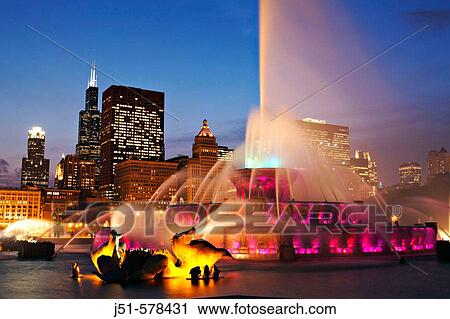 Illinois, Chicago, Buckingham fountain and Sears Tower, city skyline at dusk, landmark in Grant Park View Large Photo Image Stock Image - Illinois, Chicago, Buckingham fountain and Sears Tower, city skyline at dusk, landmark in Grant Park. Fotosearch