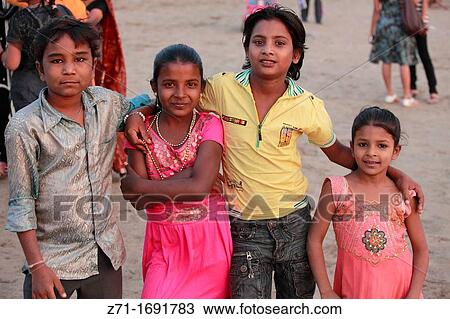 Stock Image - India, Maharashtra, Mumbai, Chowpatty Beach, children,. Fotosearch