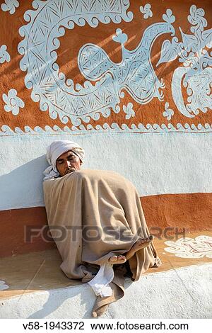 Stock Image - India, Rajasthan, Tonk region, Siesta time.. Fotosearch