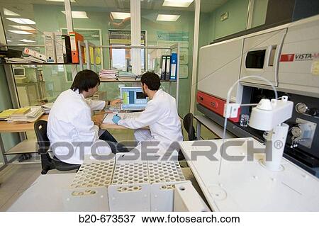 Stock Photo - Inductively Coupled Plasma Optical Emission Spectrometry (ICP-OES), Vista-MPX, Laboratory of Agri-Environmental Safety, Departamento de Agrosistemas y Recursos Naturales, Neiker Tecnalia, Instituto de Investigaci? n y Desarrollo Agrario, Euskadi, Spain. Fotosearch
