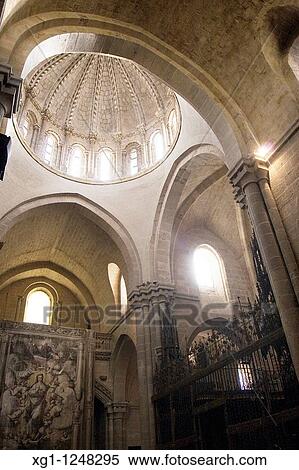 Interior detail of the Dome of the Cathedral of Salvador, Zamora, Castilla y Leon, Spain View Large Photo Image Stock Photography - Interior detail of the Dome of the Cathedral of Salvador, Zamora, Castilla y Leon, Spain. Fotosearch