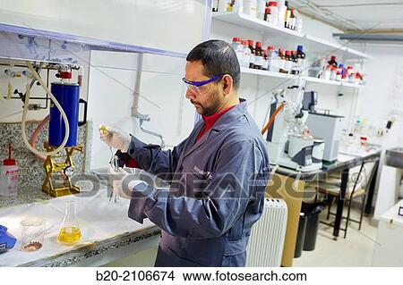 Picture - Ionic liquid. Laboratory characterization. Tecnalia Research and Innovation. Donostia. San Sebastian. Gipuzkoa. Basque Country. Spain. Europe.. Fotosearch