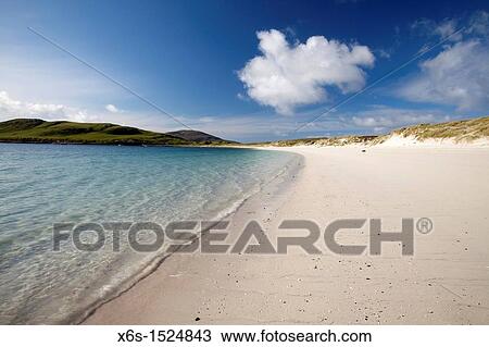 Stock Image - Island of Vatersay or Bhatarsaigh near Isle of Barra - Barraigh -, Western Isles or Outer Hebrides -Na h-Eileanan an lar-, Scotland. Fotosearch