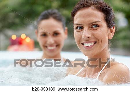 Jacuzzi, Spa-relais View Large Photo Image Stock Photo - Jacuzzi, Spa-relais. Fotosearch