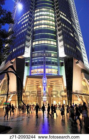 Picture - Japan, Tokyo, Roppongi Hills, Mori Tower, people,.. Fotosearch