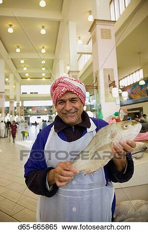 KUWAIT-Kuwait City: Kuwait City Fish Market - Fish Monger View Large Photo Image Stock Photography - KUWAIT-Kuwait City: Kuwait City Fish Market - Fish Monger. Fotosearch