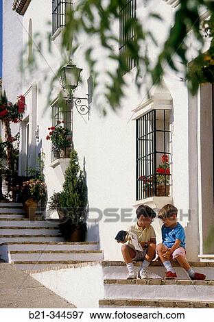 La Heredia village, Marbella. Costa del Sol, MBlaga province. Spain View Large Photo Image Stock Photo - La Heredia village, Marbella. Costa del Sol, MBlaga province. Spain. Fotosearch