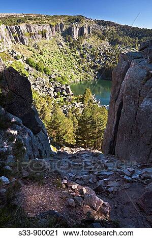 Laguna Negra de Urbi? n Provincia de Soria Castilla Le? n Espaa View Large Photo Image Stock Image - Laguna Negra de Urbi? n Provincia de Soria Castilla Le? n Espaa. Fotosearch