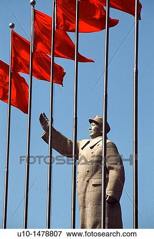 Large statue of Mao Tse-Tung in the People's Square, Kashgar, Xinjiang View Large Photo Image Stock Photo - Large statue of Mao Tse-Tung in the People's Square, Kashgar, Xinjiang. Fotosearch
