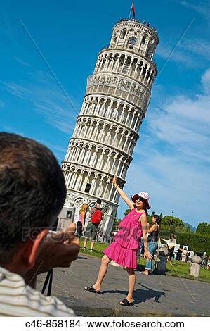 Picture - Leaning tower, Piazza dei Miracoli, Pisa. Tuscany, Italy. Fotosearch