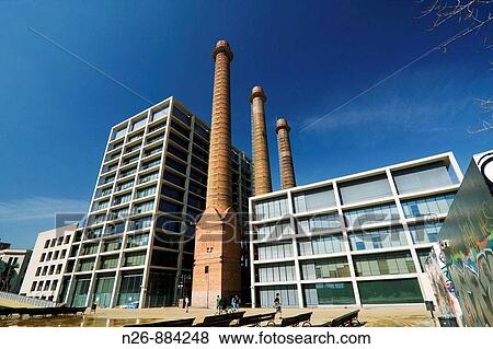 ? Les Tres Xmeneies?. Antigua fBbrica de? La Canadenca?, ahora sede de la empresa Endesa. Avinguda Paral. lel, Barcelona, Catalunya, Espaa. View Large Photo Image Stock Photo - ? Les Tres Xmeneies?. Antigua fBbrica de? La Canadenca?, ahora sede de la empresa Endesa. Avinguda Paral. lel, Barcelona, Catalunya, Espaa.. Fotosearch