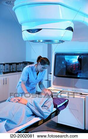 Stock Image - Linear Particle Accelerator, Radiotherapy, Onkologikoa Hospital, Oncology Institute, Case Center for prevention, diagnosis and treatment of cancer, Donostia, San Sebastian, Gipuzkoa, Basque Country, Spain.. Fotosearch