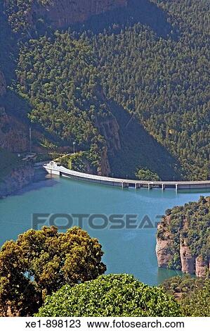 Stock Image - Llosa del Cavall reservoir. Solsones, Lleida province, Catalonia, Spain. Fotosearch