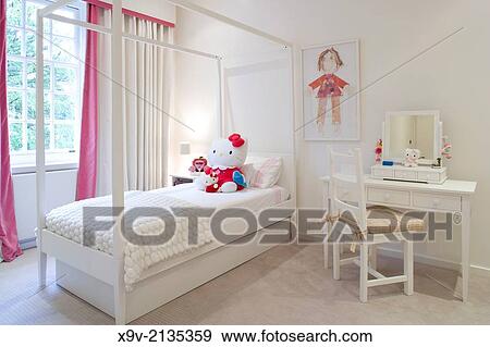 London house Child's bedroom. View Large Photo Image Stock Photo - London house Child's bedroom.. Fotosearch