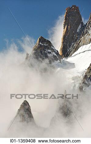 Macizo del Mont Blanc, Alpes Francia/Italia View Large Photo Image Stock Photo - Macizo del Mont Blanc, Alpes Francia/Italia. Fotosearch