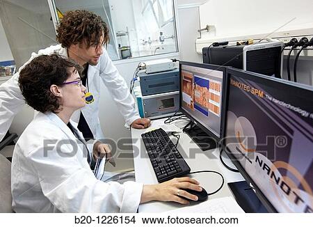 Picture - Magneto-optic Kerr effect microscope, ultra-high vacuum (UHV), Nanophysics laboratory, Materials Physics Center is a joint center of the Spanish Scientific Research Council CSIC and the University of the Basque Country UPV/EHU.. Fotosearch
