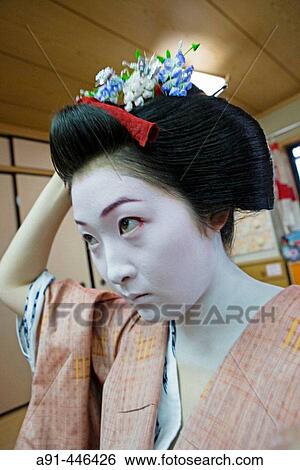 ? Maiko? (geisha apprentice) from the Odamoto tea house (o-chaia) in Gion, Kyoto. Kansai, Japan View Large Photo Image Stock Photograph - ? Maiko? (geisha apprentice) from the Odamoto tea house (o-chaia) in Gion, Kyoto. Kansai, Japan. Fotosearch