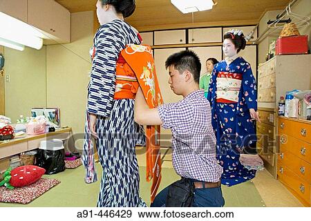 ? Maikos? (geisha apprentice) from the Odamoto tea house (o-chaia) in Gion, Kyoto. Kansai, Japan View Large Photo Image Stock Photo - ? Maikos? (geisha apprentice) from the Odamoto tea house (o-chaia) in Gion, Kyoto. Kansai, Japan. Fotosearch