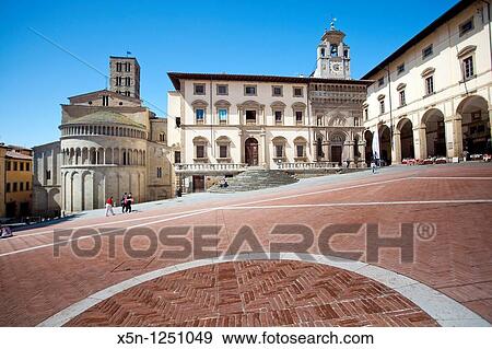 Main Square, Arezzo, Italy View Large Photo Image Stock Photo - Main Square, Arezzo, Italy. Fotosearch