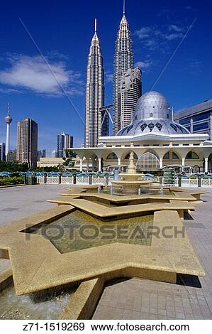 Stock Photo - Malaysia Kuala Lumpur Petronas Towers Asy Syakirin Mosque.. Fotosearch