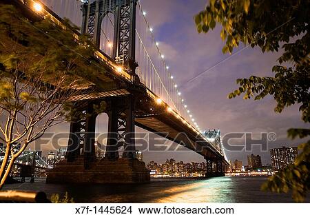 Picture - Manhattan bridge, New York City, USA. Fotosearch