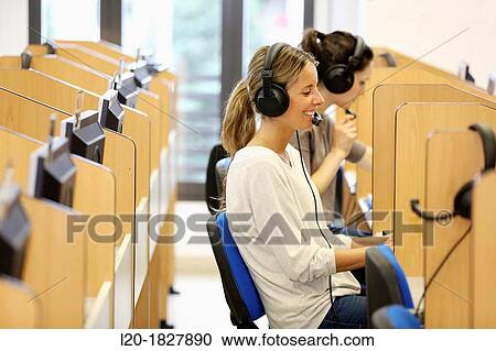 Stock Image - Media room, language laboratory, Students, School of Business, UPV, EHU, University of Basque Country, San Sebastian, Donostia, Gipuzkoa, Basque Country, Spain. Fotosearch